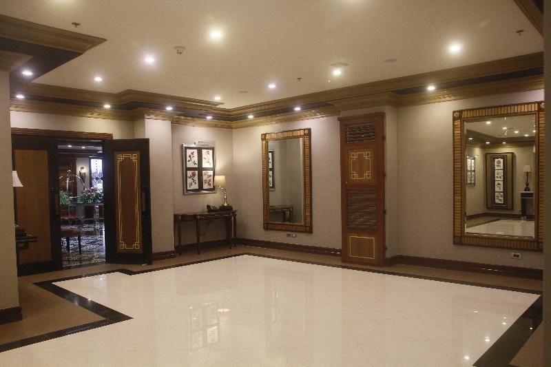 Herald Suites Polaris Manila Exterior foto